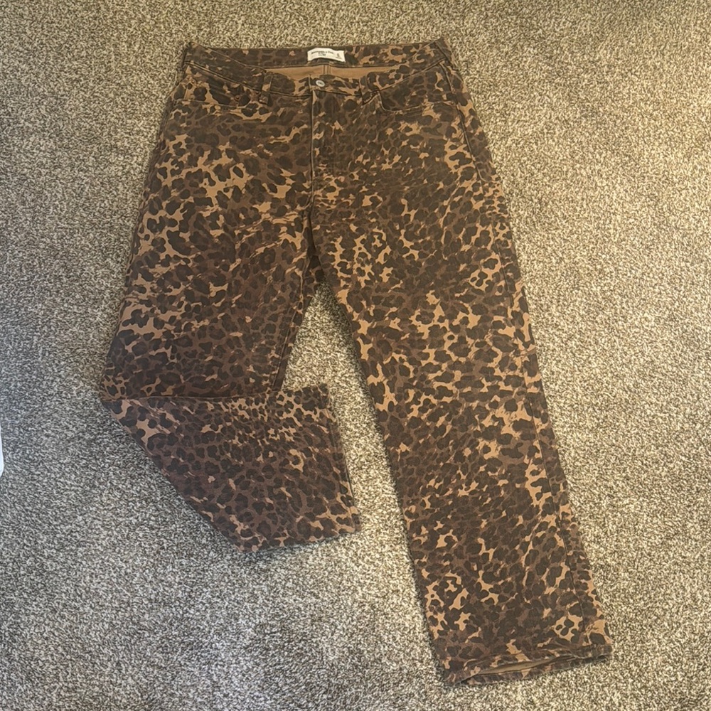Abercrombie Cheetah Baggy Jeans